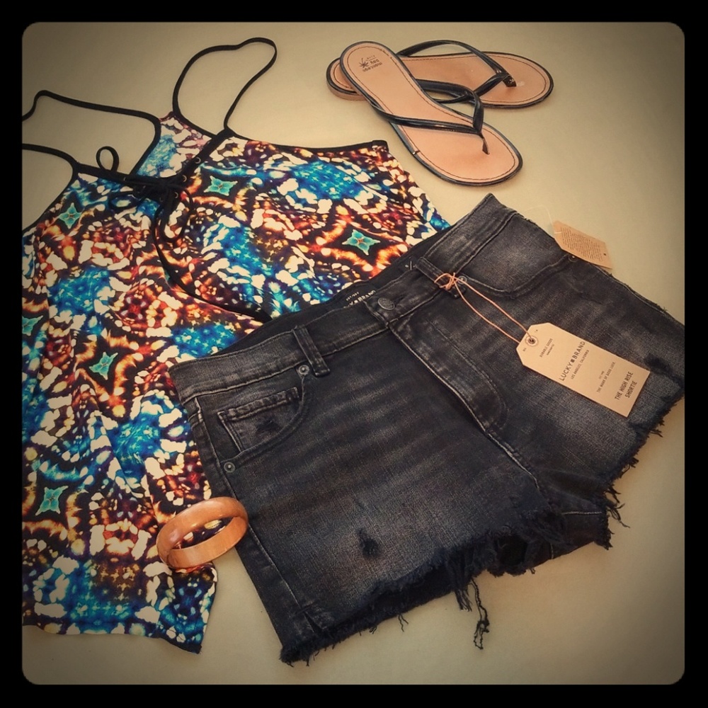 Lucky Brand High Rise Shortie Size 28